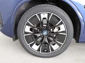 BMW iX3 (2023) thumbnail 18