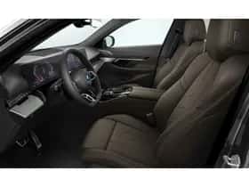 BMW i5 (2026) thumbnail 3