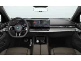 BMW i5 (2026) thumbnail 4