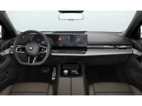 BMW i5 (2026) thumbnail 4