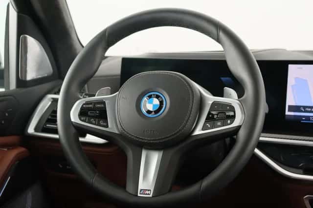 BMW X5 (2025) thumbnail 2