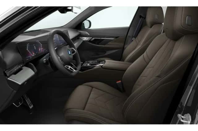 BMW i5 (2026) thumbnail 3