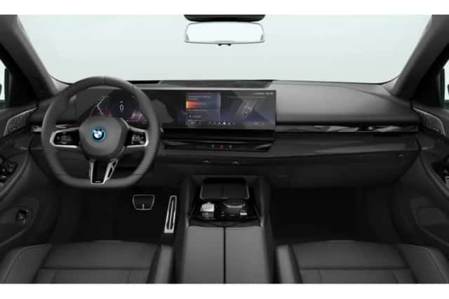 BMW i5 (2026) thumbnail 4