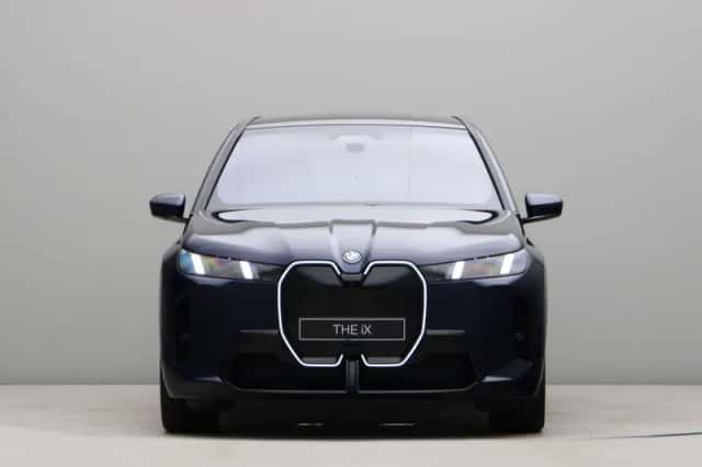 BMW iX (2026) thumbnail 5