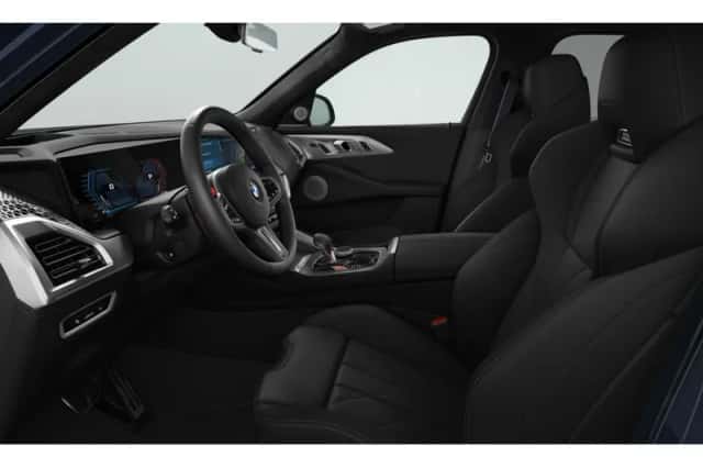 BMW XM (2026) thumbnail 3