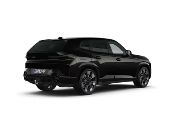 BMW XM (2026) thumbnail 2