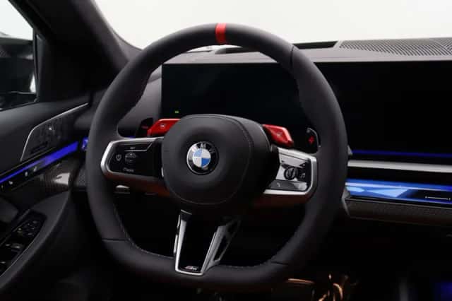 BMW M5 (2026) thumbnail 2