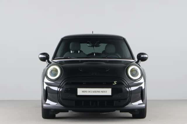 MINI Electric (2023) thumbnail 6