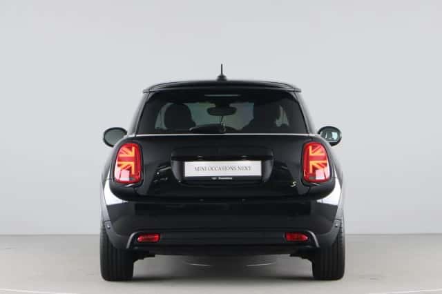 MINI Electric (2023) thumbnail 10
