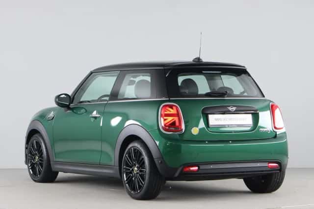MINI Electric (2022) thumbnail 11