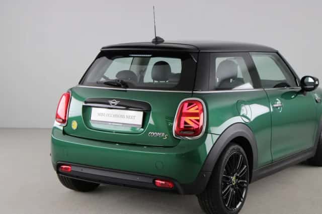 MINI Electric (2022) thumbnail 19