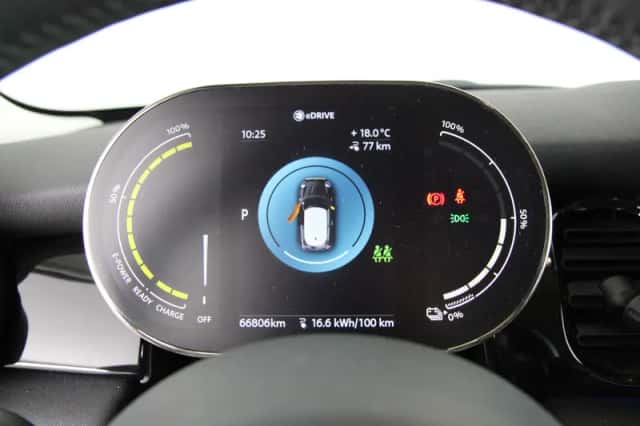 MINI Electric (2022) thumbnail 3
