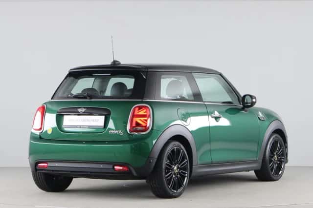MINI Electric (2022) thumbnail 9