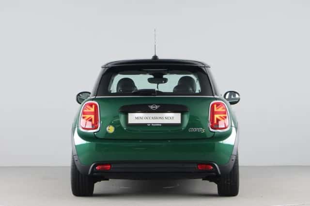MINI Electric (2022) thumbnail 10