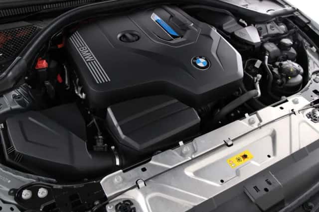 BMW 3-Serie (2024) thumbnail 4