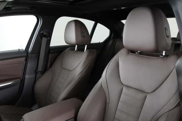 BMW 3-Serie (2024) thumbnail 5