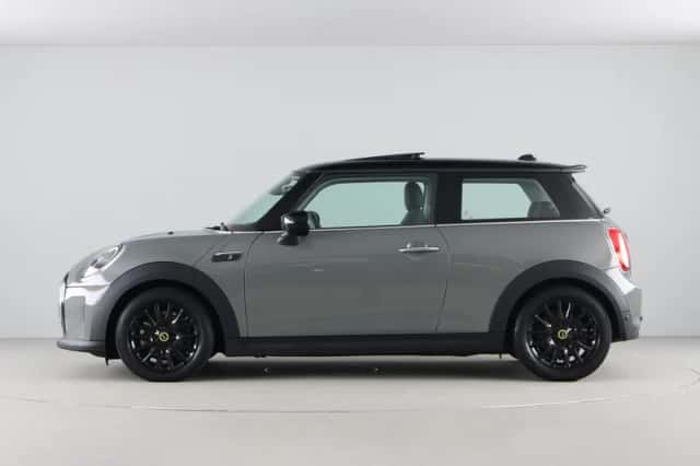 MINI Electric (2022) thumbnail 12