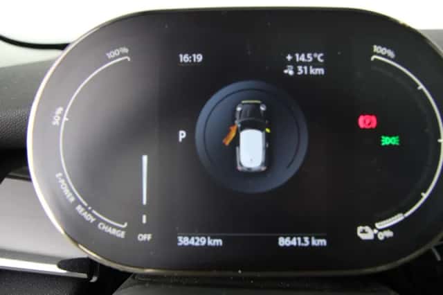 MINI Electric (2022) thumbnail 3
