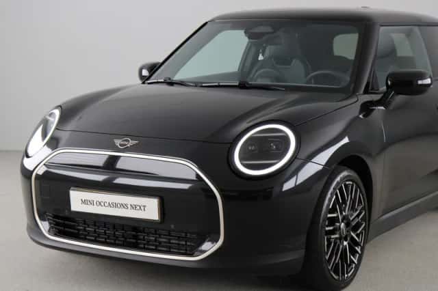 MINI Cooper (2024) thumbnail 22