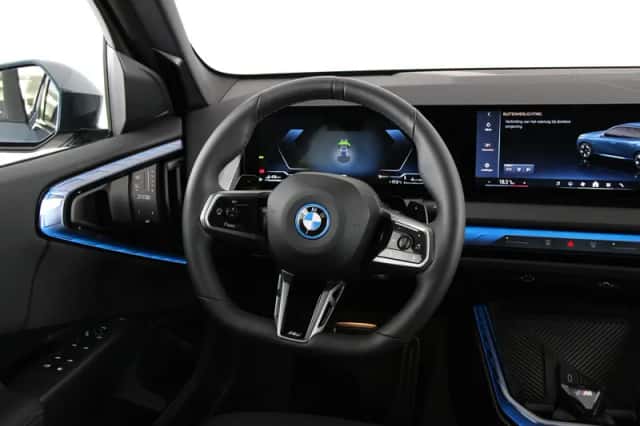 BMW X3 (2025) thumbnail 2
