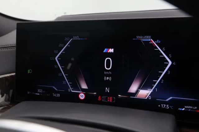 BMW X6 (2025) thumbnail 3