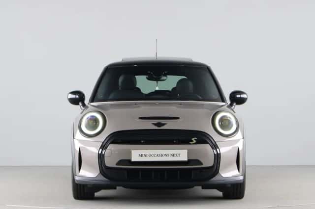 MINI Electric (2022) thumbnail 6