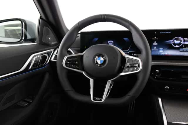 BMW i4 (2026) thumbnail 2