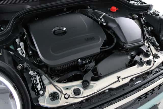 MINI Cabrio (2026) thumbnail 5