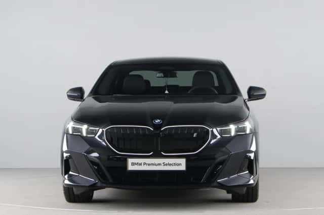 BMW i5 (2026) thumbnail 6
