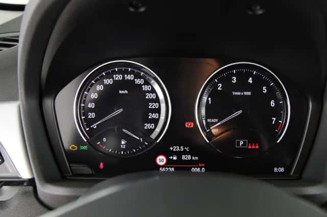 BMW X1 (2022) thumbnail 3