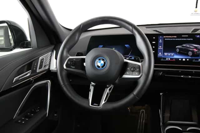 BMW X1 (2024) thumbnail 2