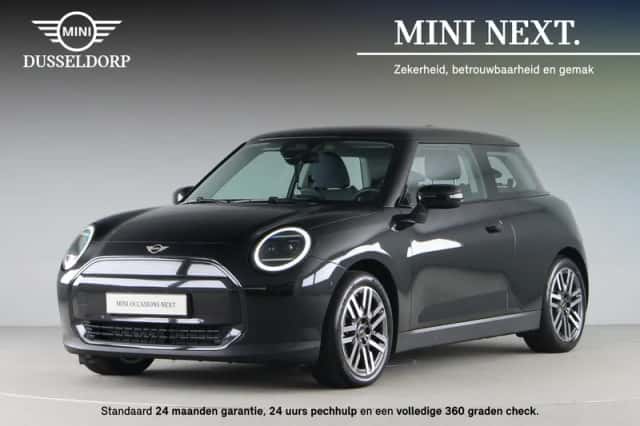 MINI Cooper (2024) thumbnail 1