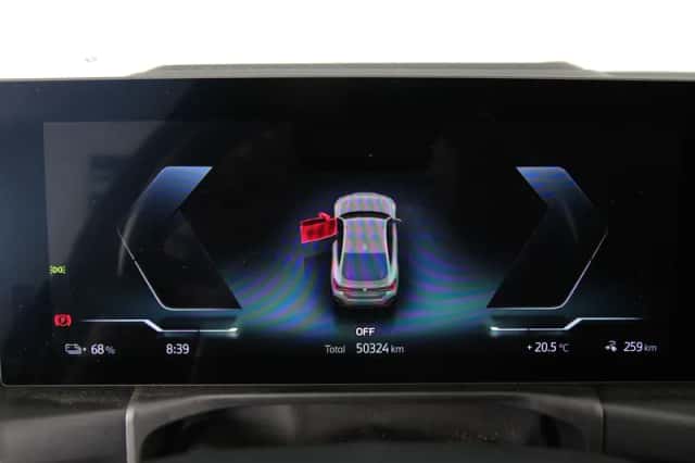 BMW i4 (2024) thumbnail 3