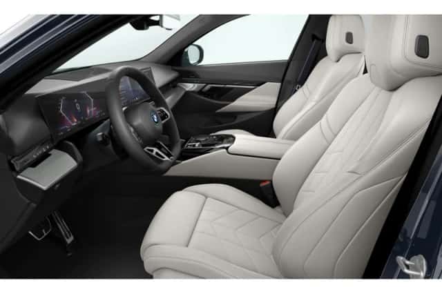 BMW i5 (2026) thumbnail 3