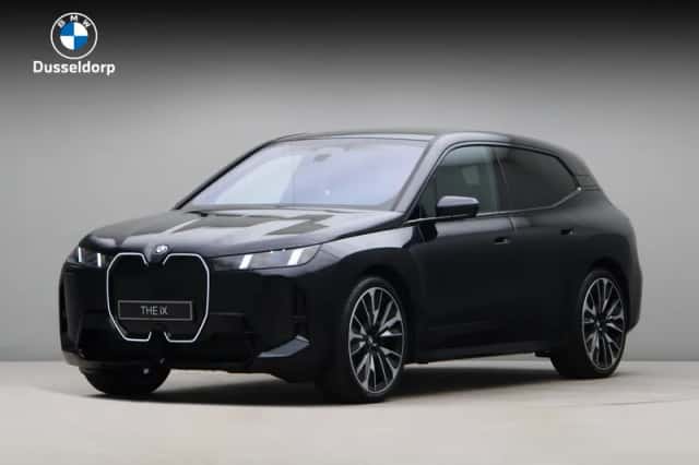 BMW iX (2026) thumbnail 1