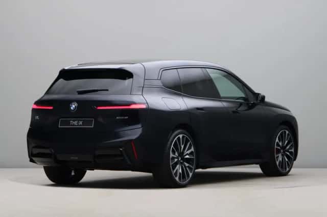 BMW iX (2026) thumbnail 5