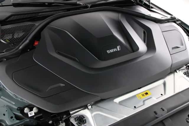 BMW i4 (2026) thumbnail 4