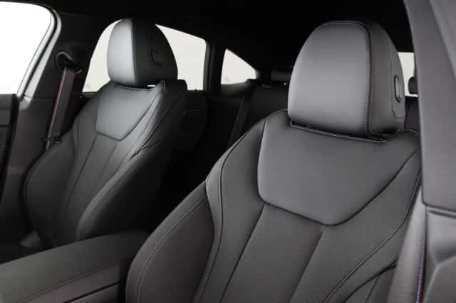 BMW i4 (2026) thumbnail 5