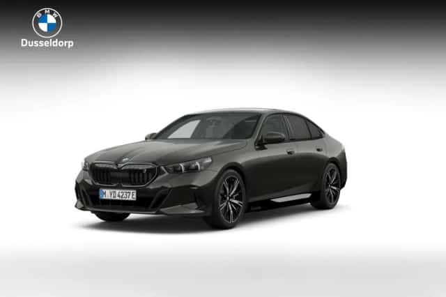 BMW i5 (2026) thumbnail 1