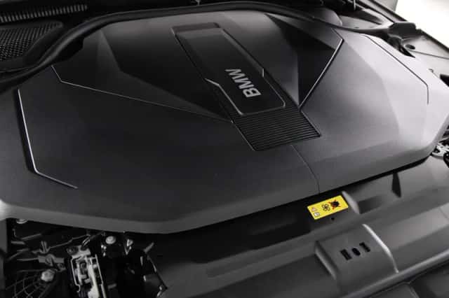 BMW i5 (2026) thumbnail 4