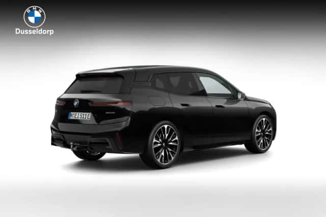 BMW iX (2026) thumbnail 2