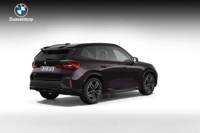 BMW iX1 (2026) thumbnail 2