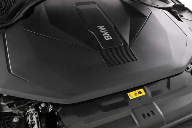 BMW i5 (2026) thumbnail 4