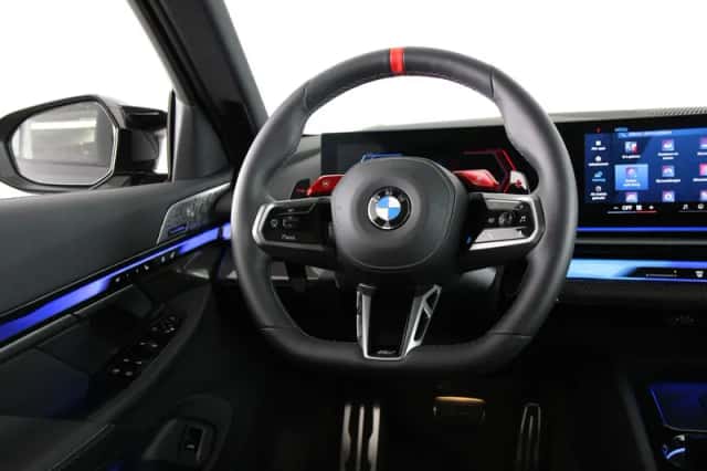 BMW M5 (2026) thumbnail 2