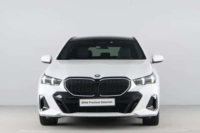 BMW 5-Serie (2024) thumbnail 6