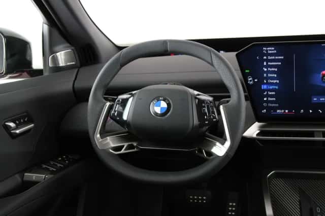 BMW iX3 (2026) thumbnail 2