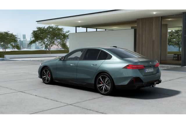 BMW i5 (2026) thumbnail 2
