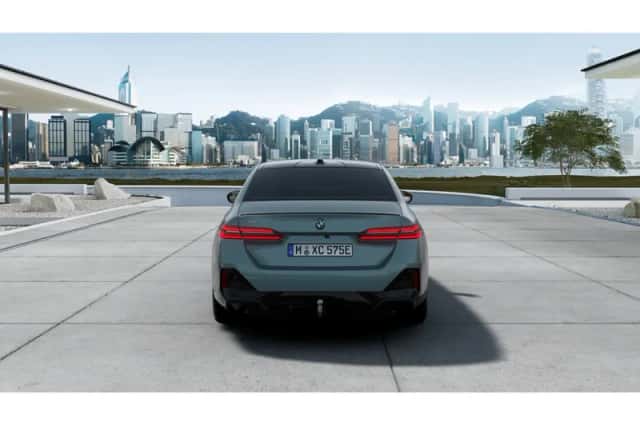 BMW i5 (2026) thumbnail 5