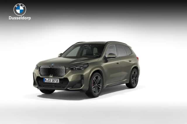 BMW iX1 (2026) thumbnail 1