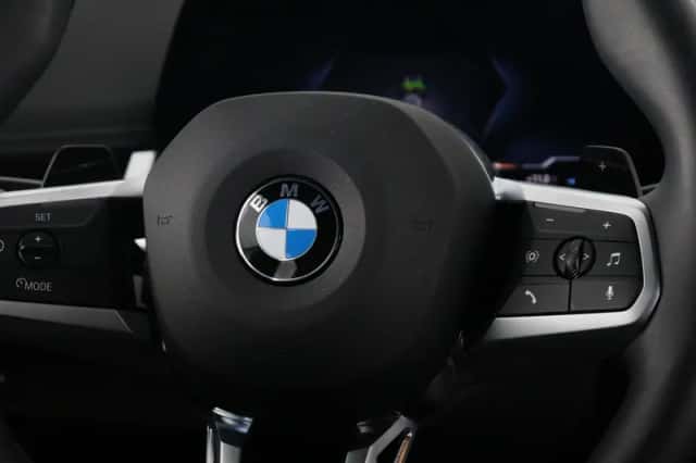 BMW X1 (2025) thumbnail 3